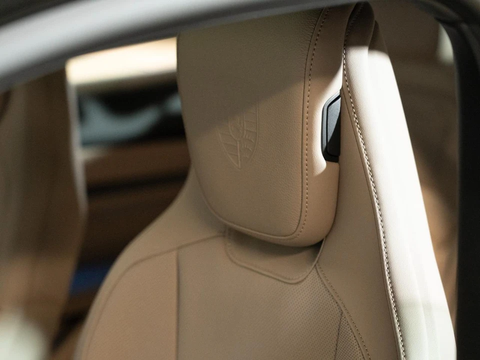 2026 Porsche Taycan 4 - Image 21 of 24