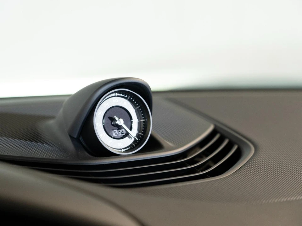 2026 Porsche Taycan 4 - Image 17 of 24