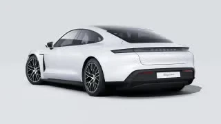 2026 Porsche Taycan 4 - Image 17 of 30