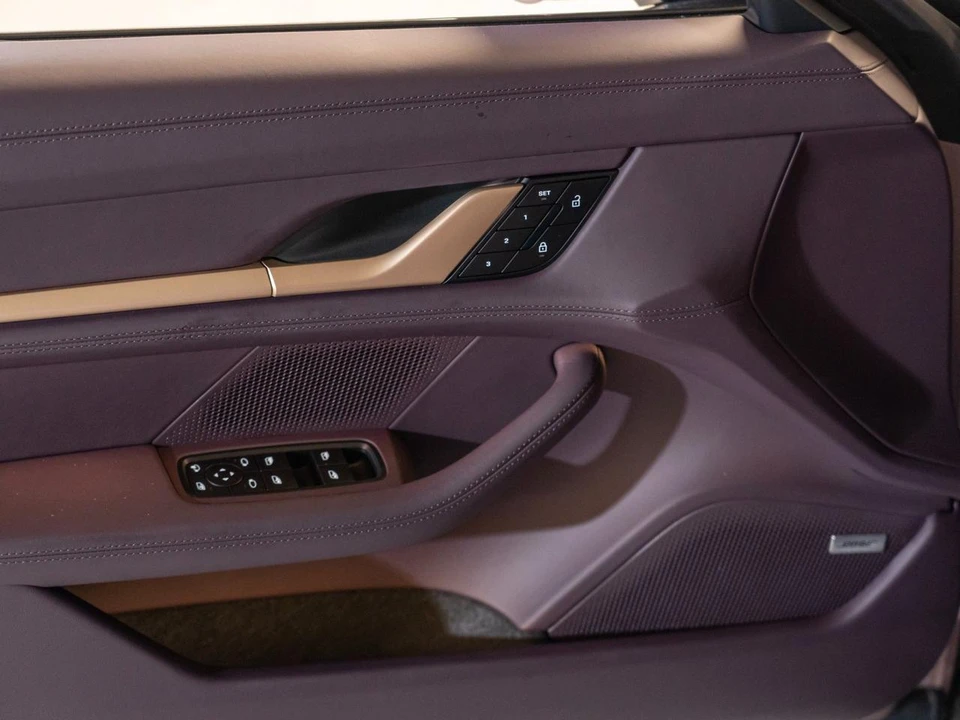 2026 Porsche Taycan 4 - Image 18 of 27