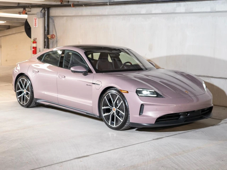 2026 Porsche Taycan 4 - Image 7 of 27