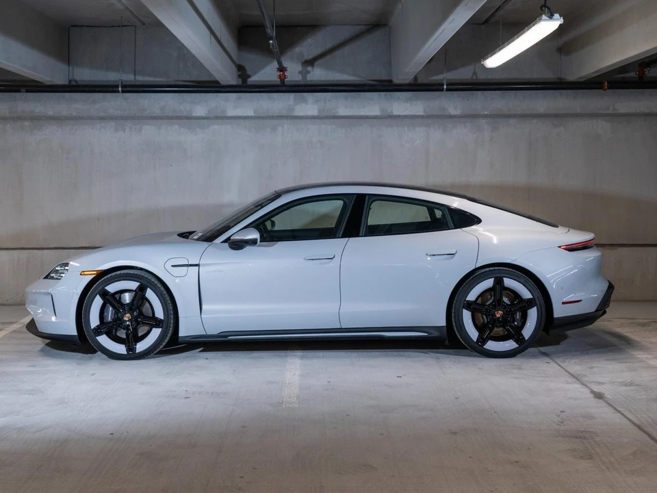 2026 Porsche Taycan 4 - Image 2 of 30