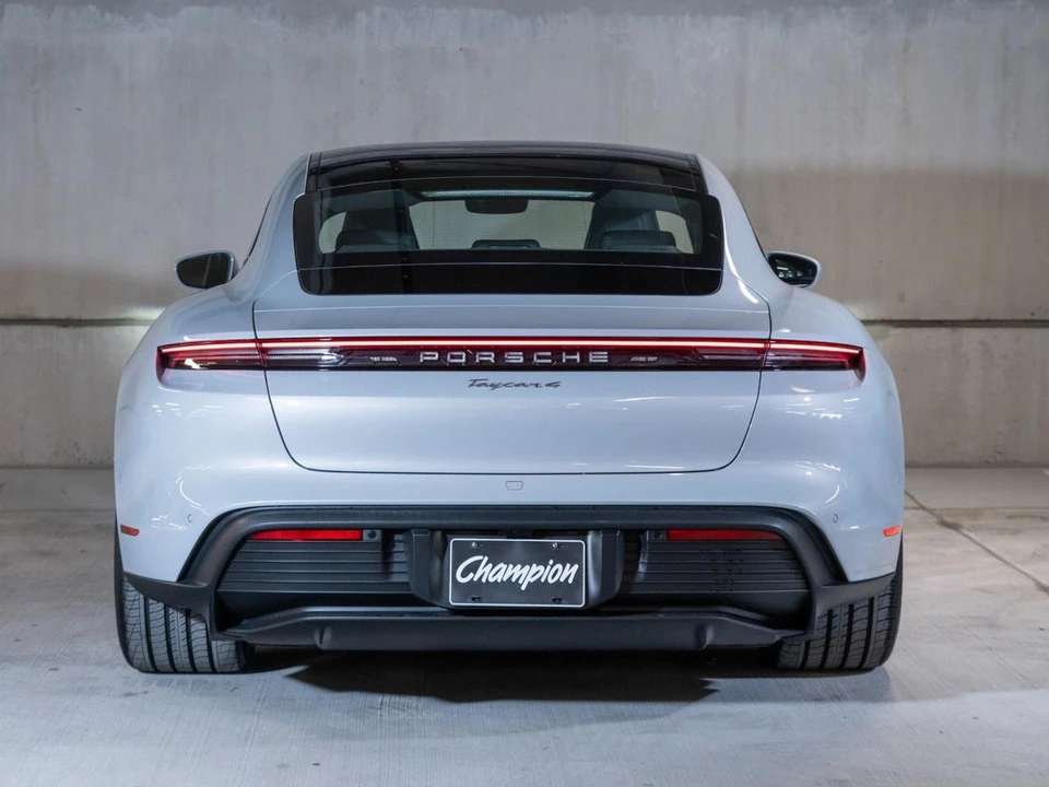 2026 Porsche Taycan 4 - Image 10 of 30