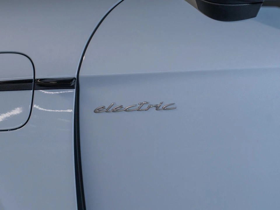 2026 Porsche Taycan 4 - Image 12 of 30