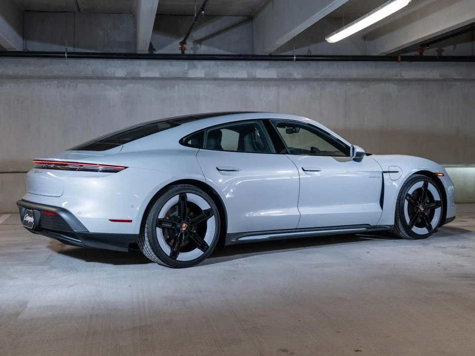 2026 Porsche Taycan 4 - Image 9 of 30