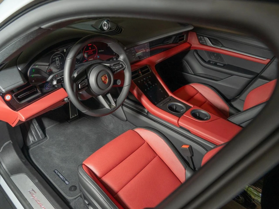 2026 Porsche Taycan 4 - Image 4 of 30