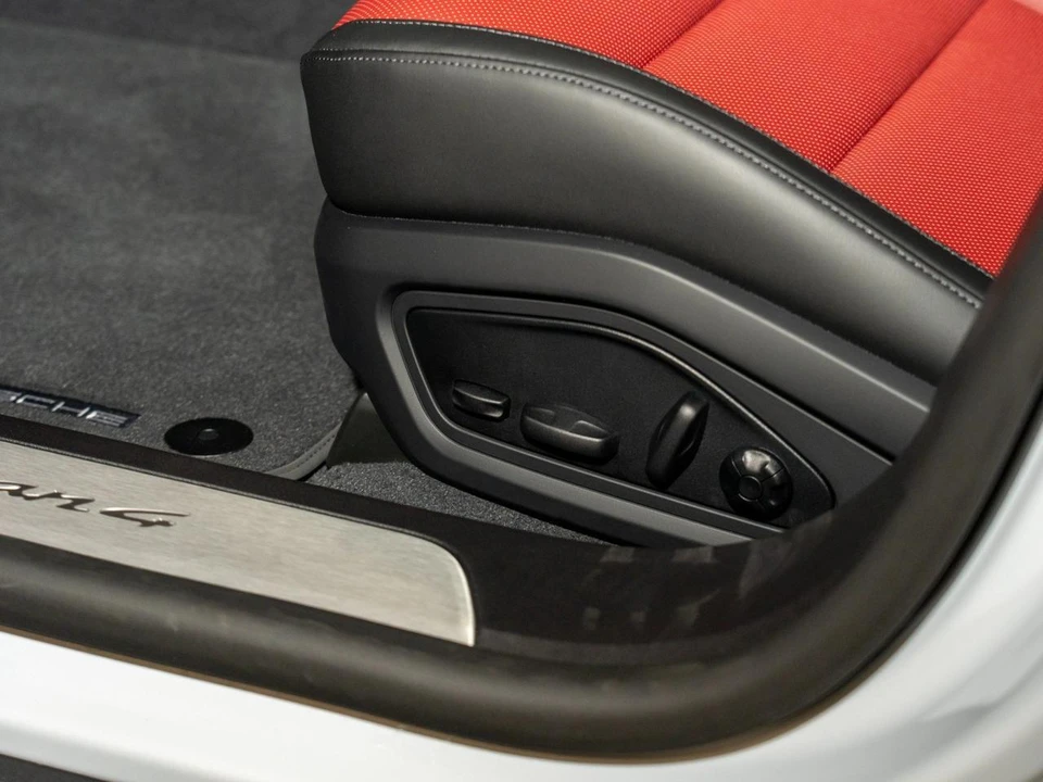 2026 Porsche Taycan 4 - Image 15 of 30