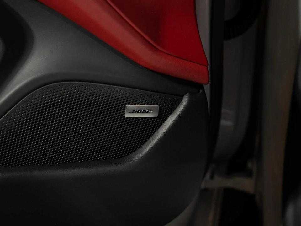 2026 Porsche Taycan 4 - Image 25 of 30