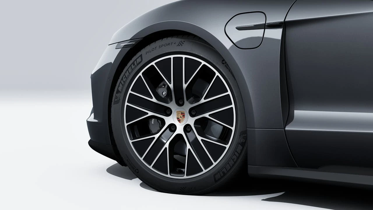 2026 Porsche Taycan 4 - Image 10 of 14