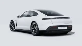 2026 Porsche Taycan 4 - Image 17 of 31