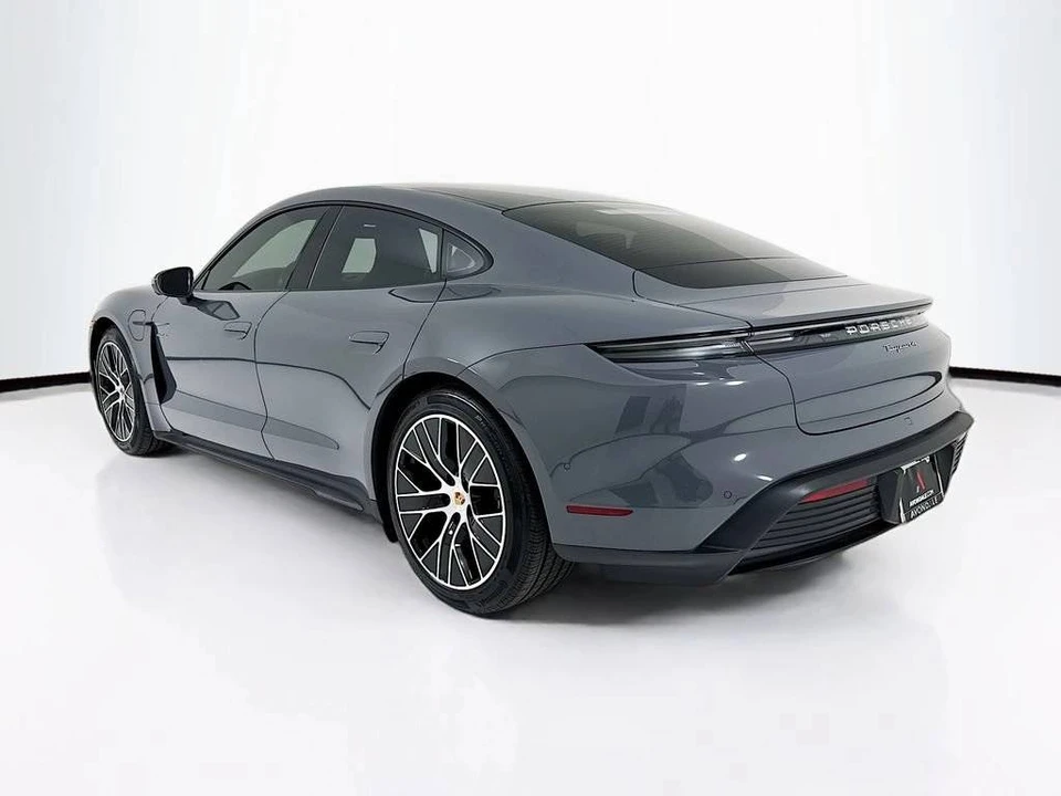 2026 Porsche Taycan 4 - Image 3 of 5