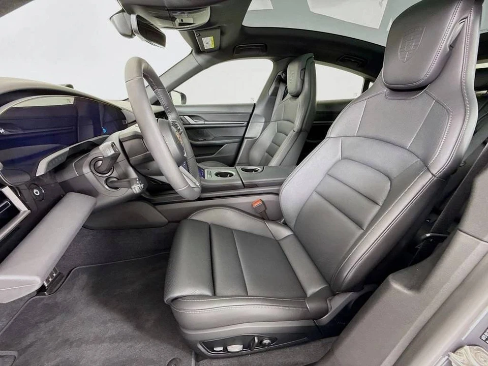 2026 Porsche Taycan 4 - Image 5 of 5