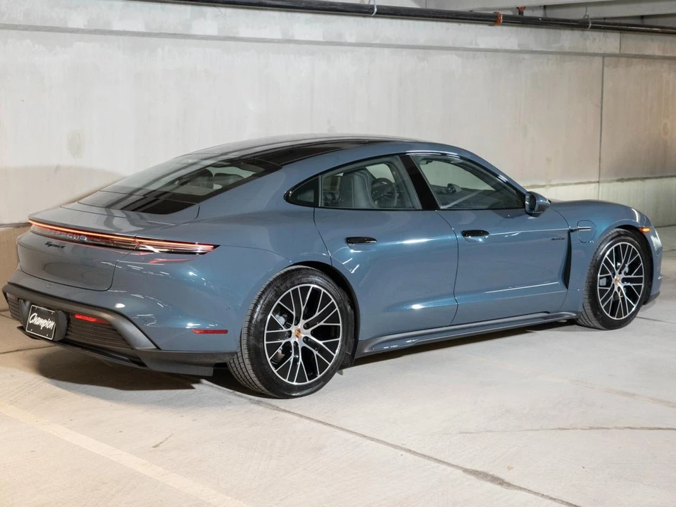 2026 Porsche Taycan 4 - Image 9 of 27
