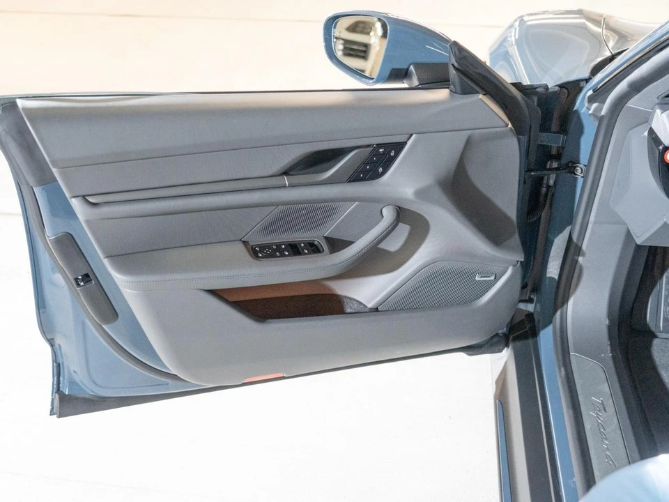 2026 Porsche Taycan 4 - Image 17 of 27