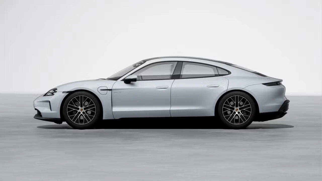 2026 Porsche Taycan 4 - Image 12 of 31