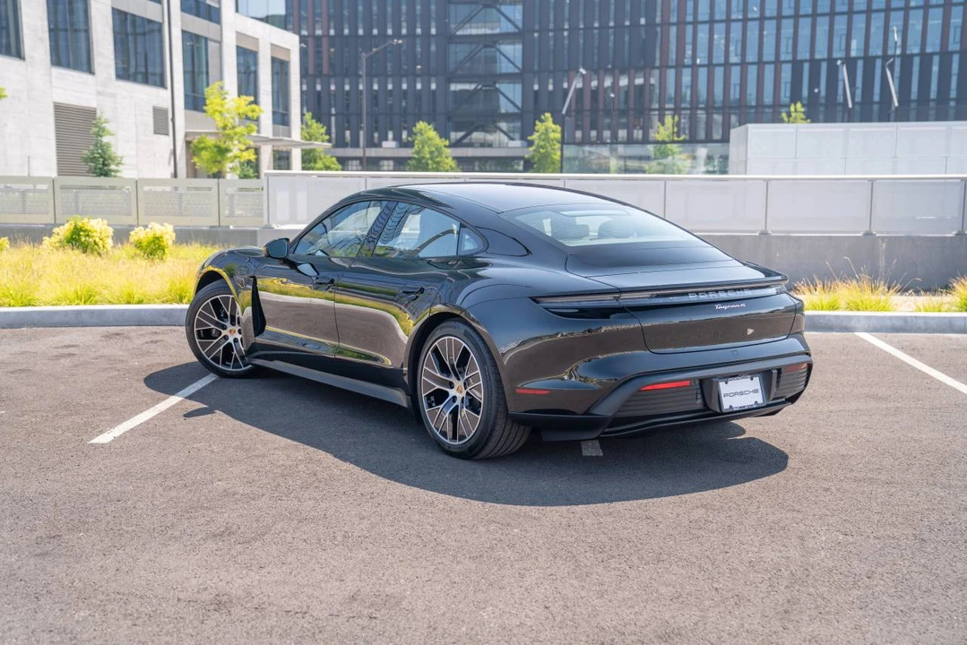 2026 Porsche Taycan 4 - Image 3 of 5