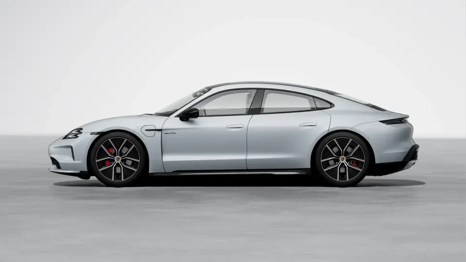 2026 Porsche Taycan 4S - Image 15 of 31