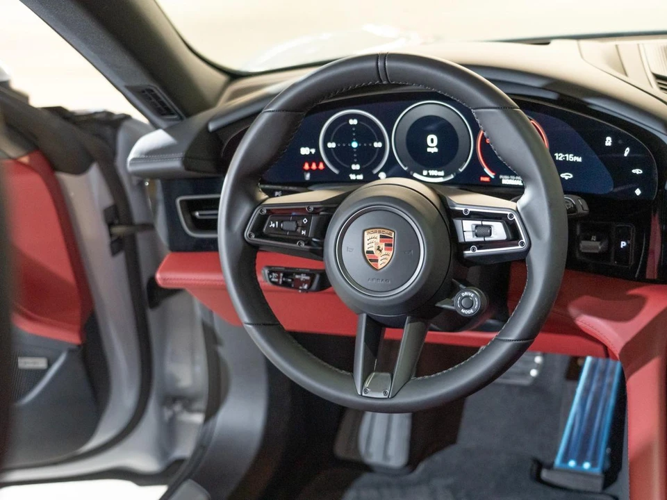 2026 Porsche Taycan Cross Turismo - Image 23 of 25