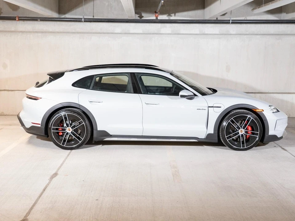 2026 Porsche Taycan Cross Turismo - Image 8 of 26