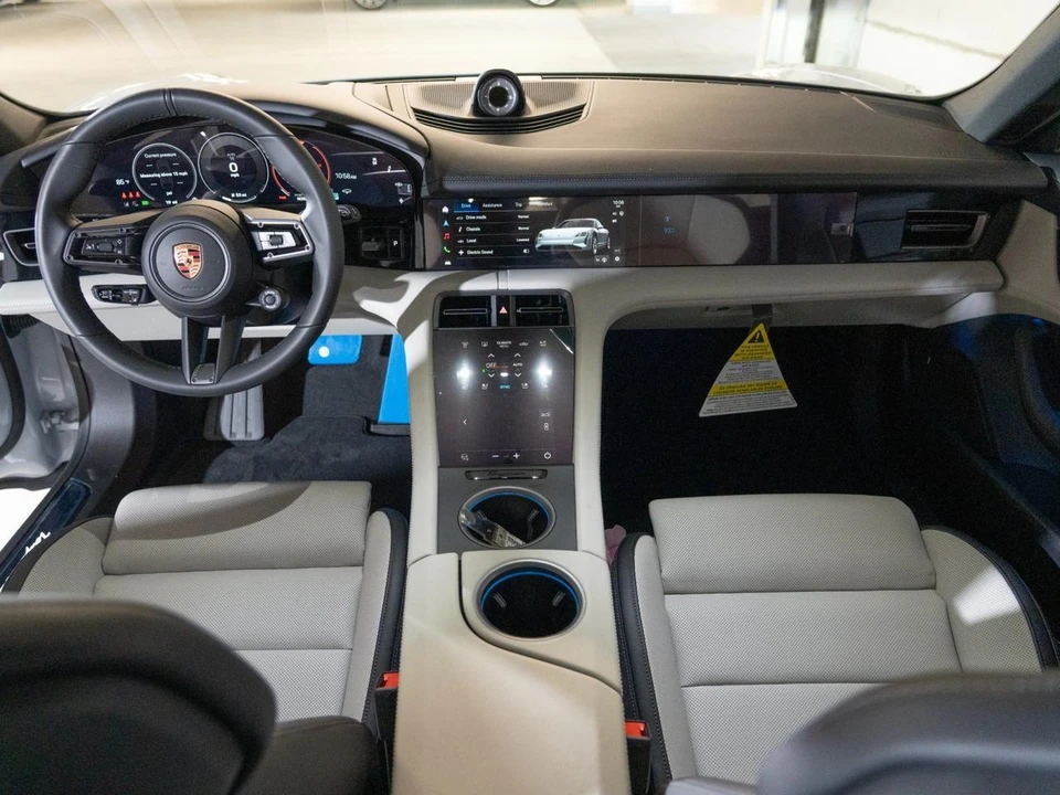 2026 Porsche Taycan Cross Turismo - Image 23 of 26