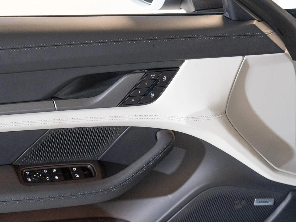 2026 Porsche Taycan Cross Turismo - Image 18 of 26