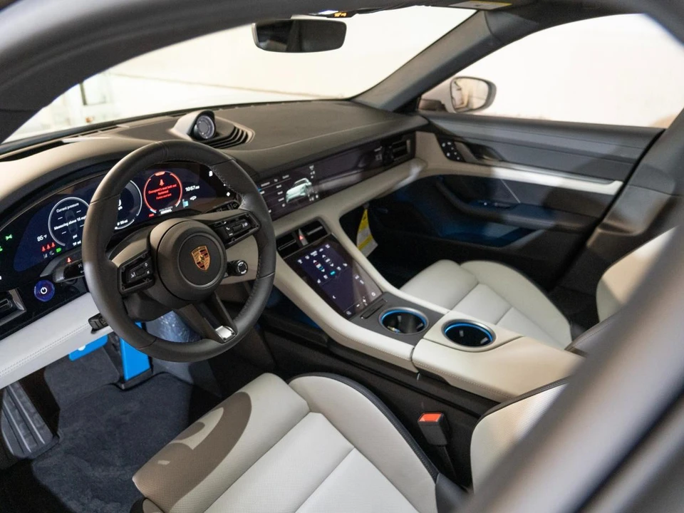 2026 Porsche Taycan Cross Turismo - Image 4 of 26