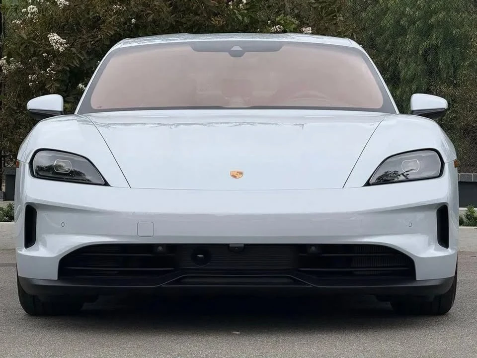 2026 Porsche Taycan 4S - Image 10 of 20