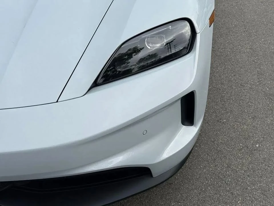 2026 Porsche Taycan 4S - Image 11 of 20