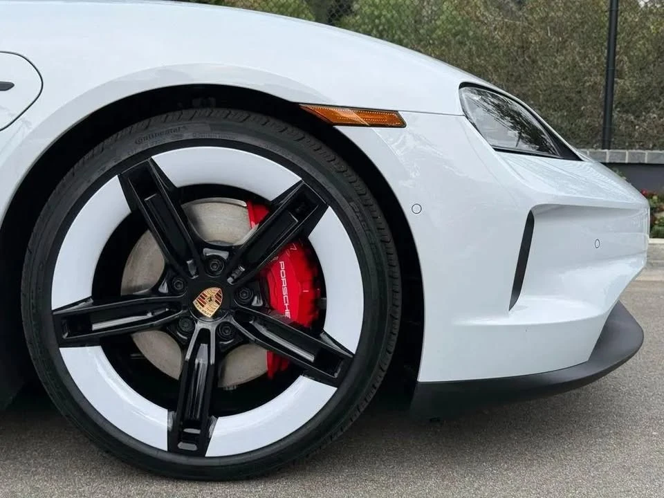 2026 Porsche Taycan 4S - Image 12 of 20