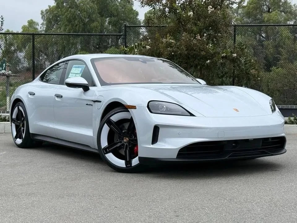 2026 Porsche Taycan 4S - Image 9 of 20