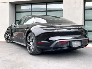 2026 Porsche Taycan 4S - Image 21 of 31