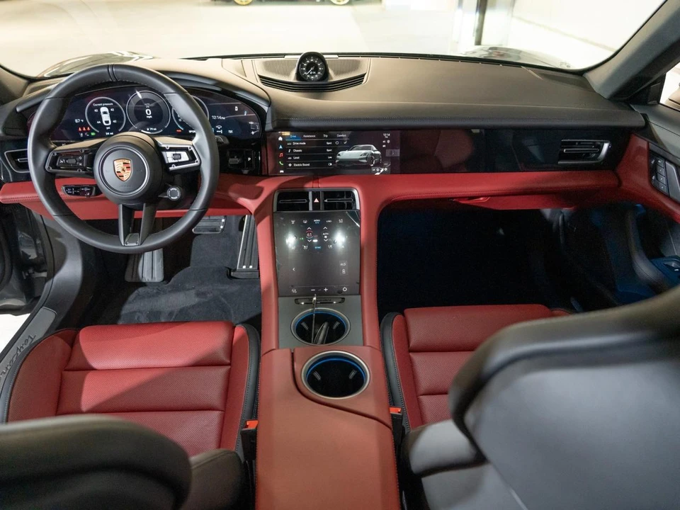 2026 Porsche Taycan 4S - Image 26 of 29