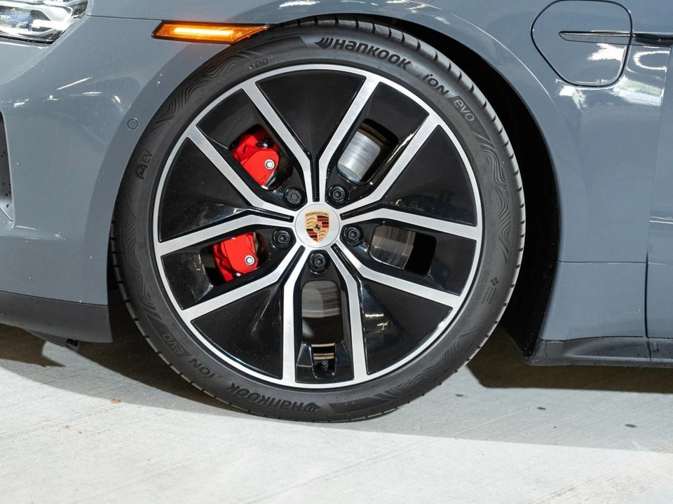 2026 Porsche Taycan 4S - Image 11 of 29