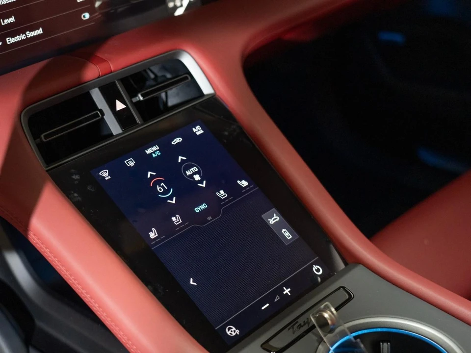2026 Porsche Taycan 4S - Image 22 of 29