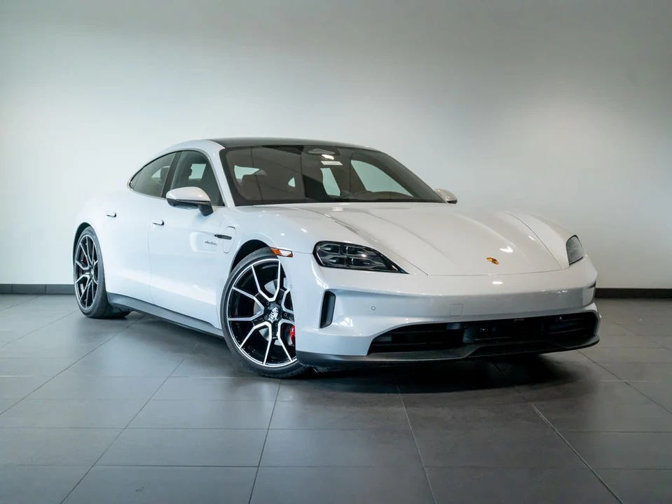 2026 Porsche Taycan 4S - Image 10 of 31