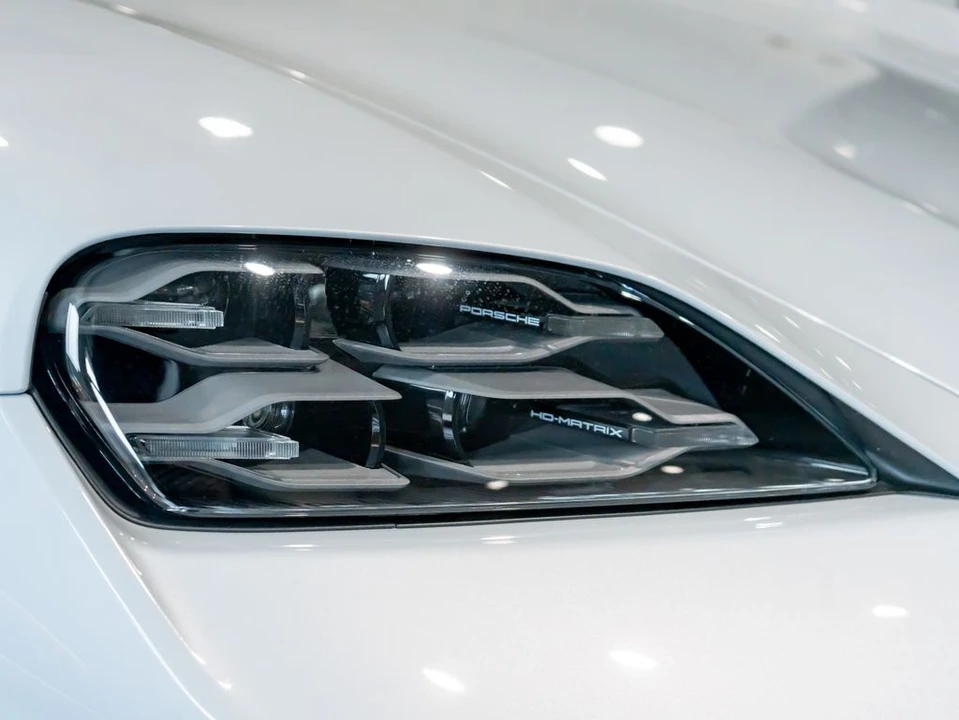 2026 Porsche Taycan 4S - Image 29 of 31