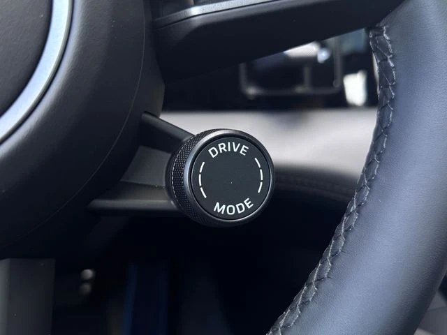 2026 Porsche Taycan - Image 18 of 31