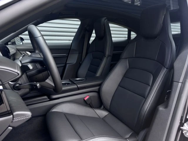 2026 Porsche Taycan - Image 5 of 31