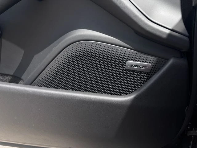2026 Porsche Taycan - Image 25 of 31