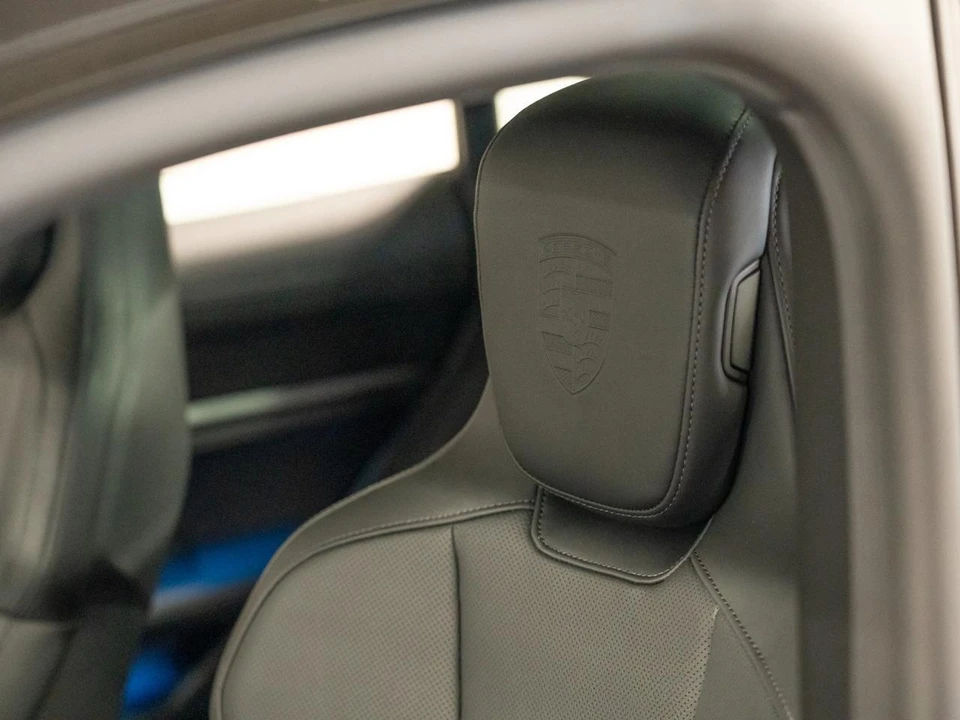 2026 Porsche Taycan - Image 24 of 29
