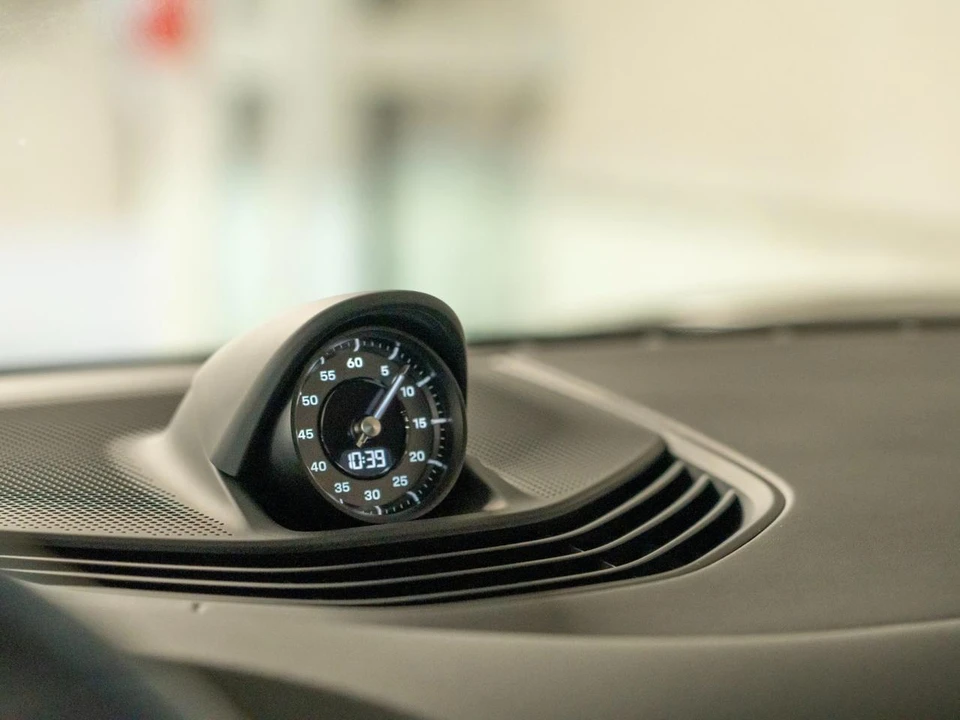 2026 Porsche Taycan - Image 20 of 29