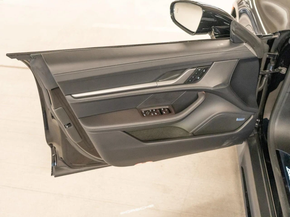 2026 Porsche Taycan - Image 16 of 29