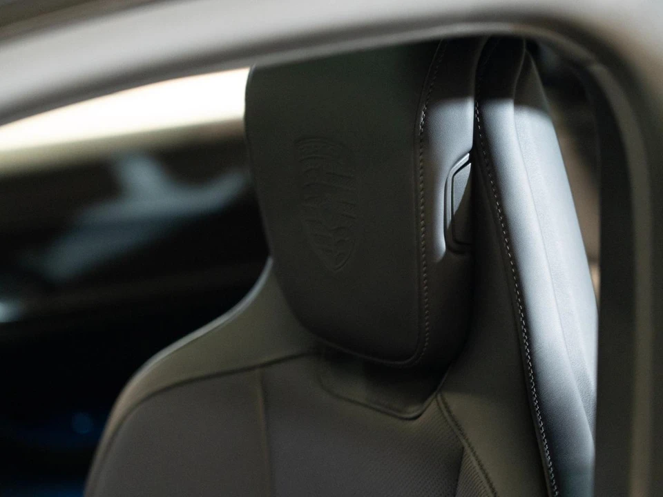 2026 Porsche Taycan - Image 24 of 29