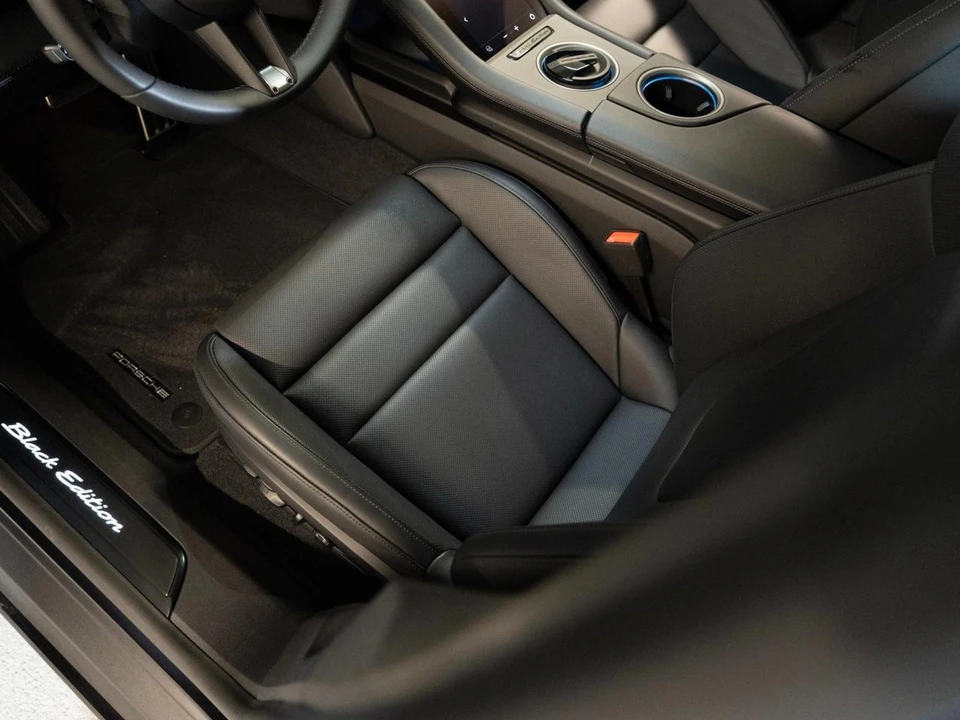 2026 Porsche Taycan - Image 14 of 29