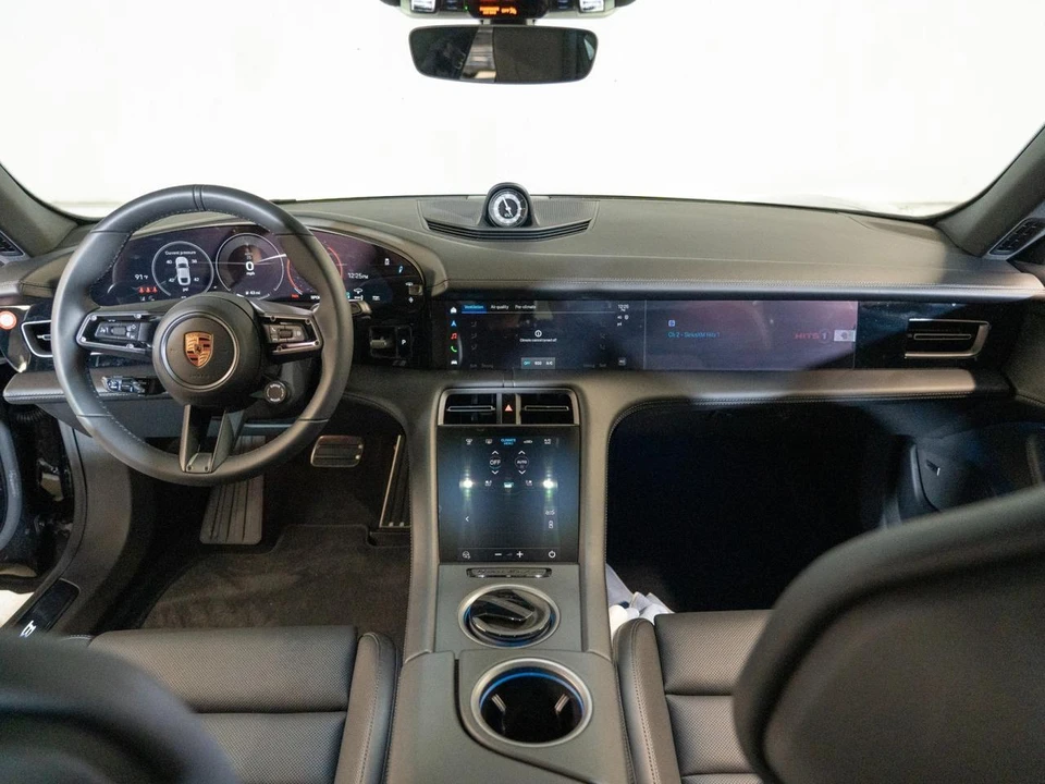 2026 Porsche Taycan - Image 25 of 29