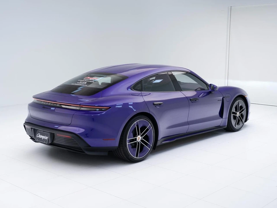 2026 Porsche Taycan - Image 9 of 31