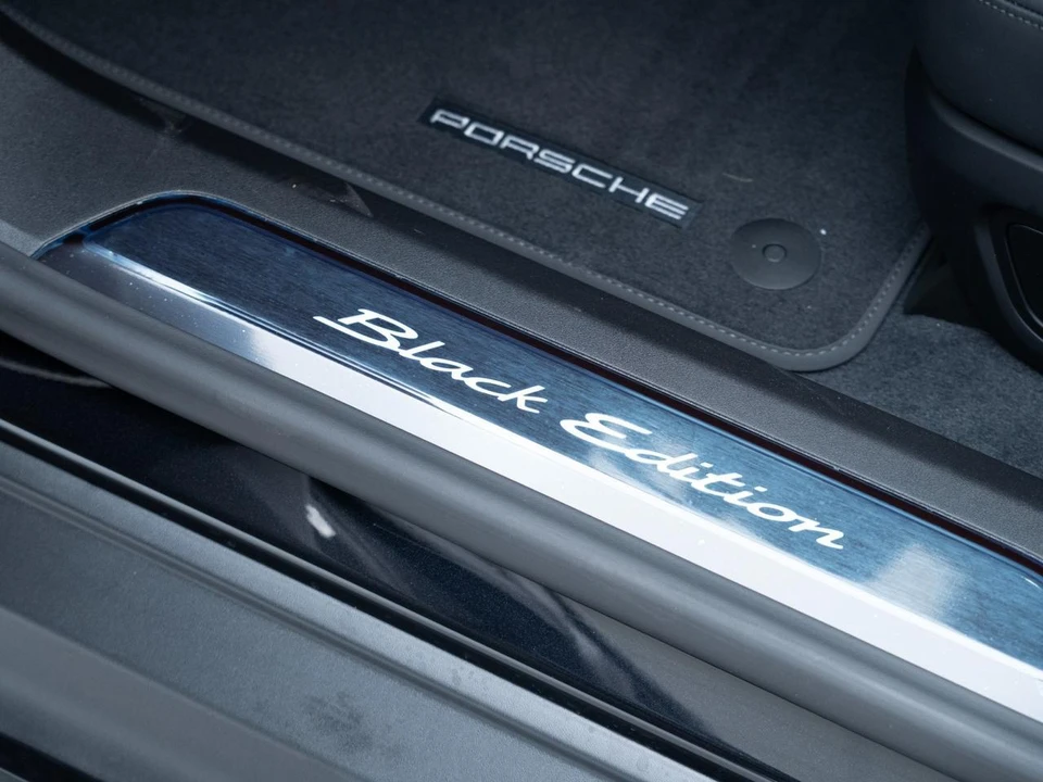 2026 Porsche Taycan - Image 14 of 31