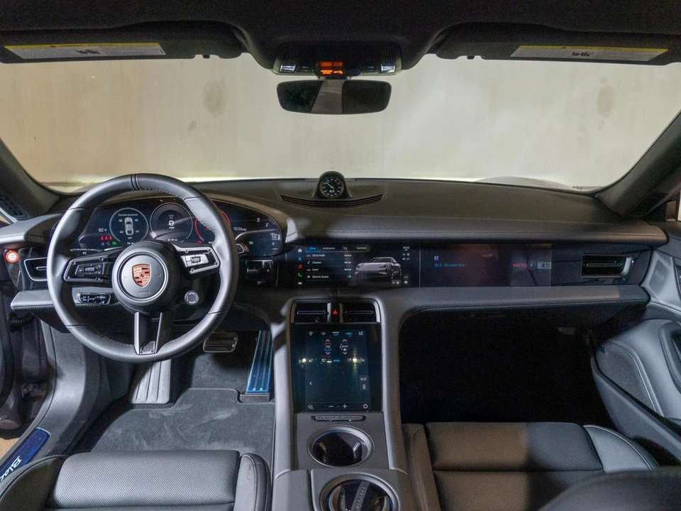 2026 Porsche Taycan - Image 26 of 29