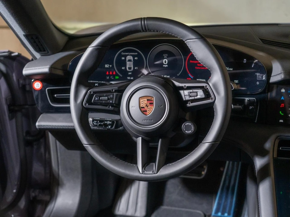 2026 Porsche Taycan - Image 27 of 29