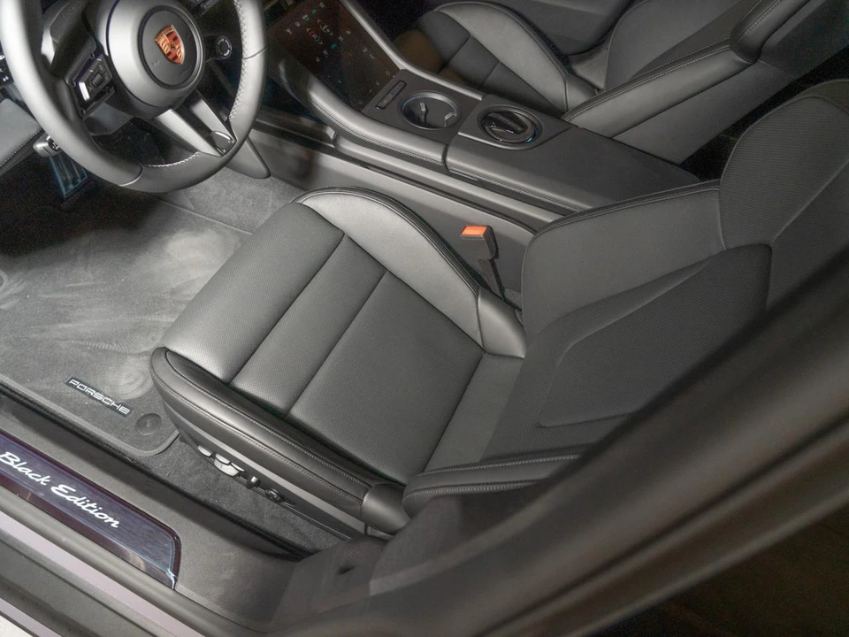 2026 Porsche Taycan - Image 17 of 29